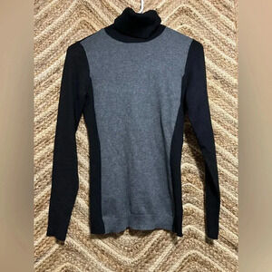 The Limited Women's Black and Grey Fitted Turtleneck Sweater, Size XS